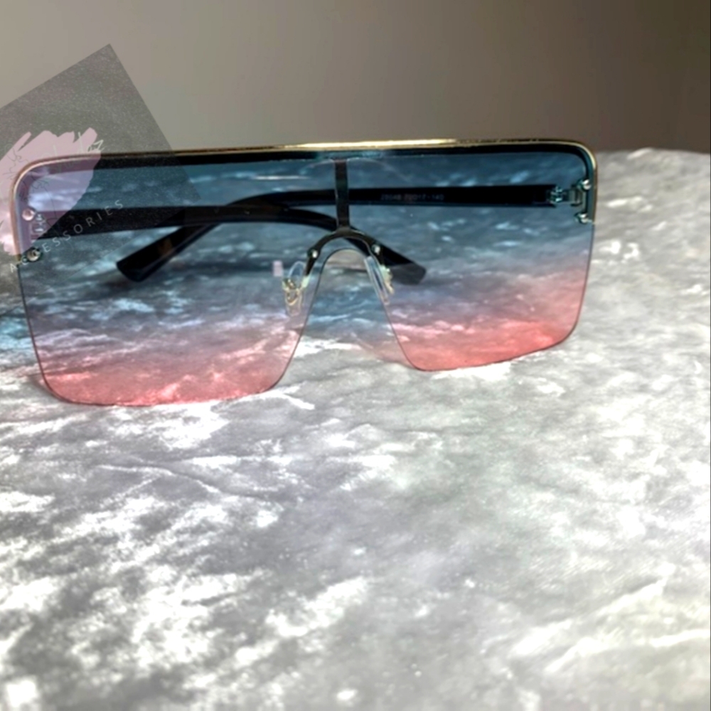 Pink/blue ombre sunglasses